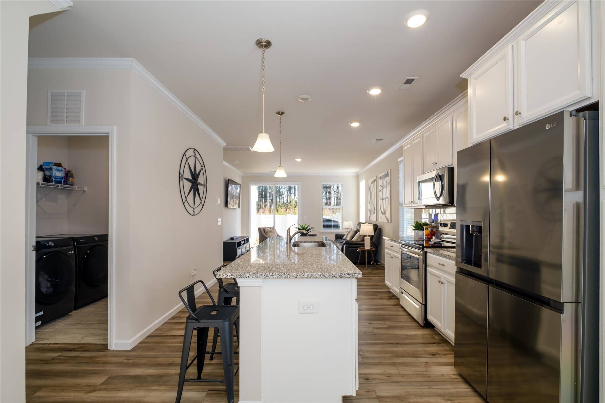 Building Photo - 8156 Merryvale Ln