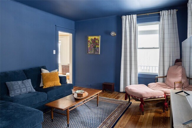 Building Photo - 134 6th St