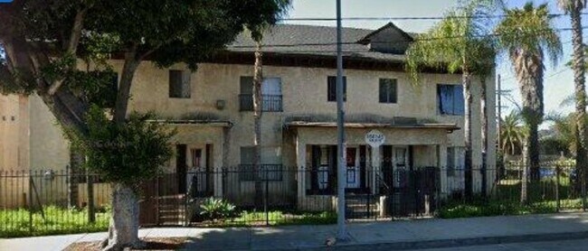 Primary Photo - 1945 Daly St