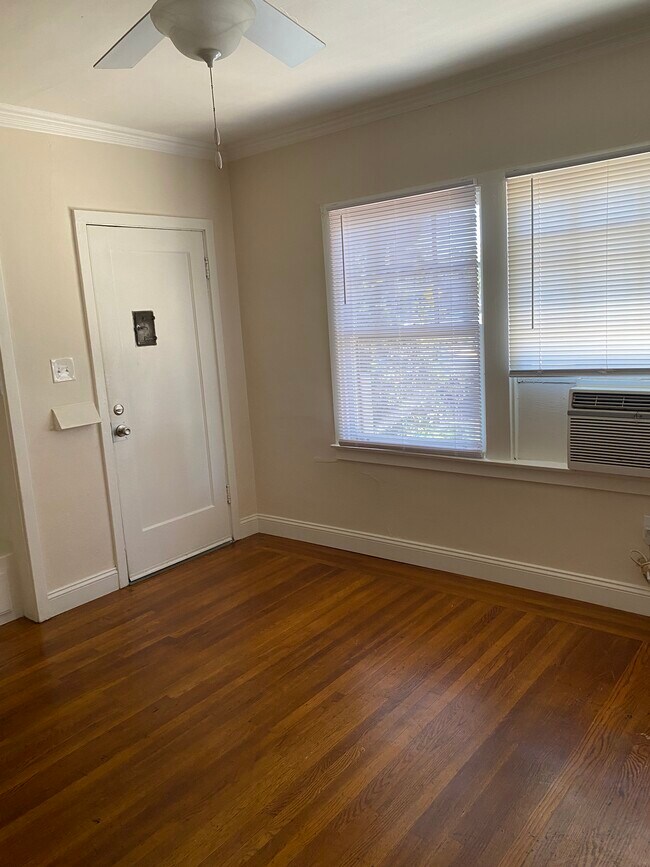 Building Photo - 2701 T St