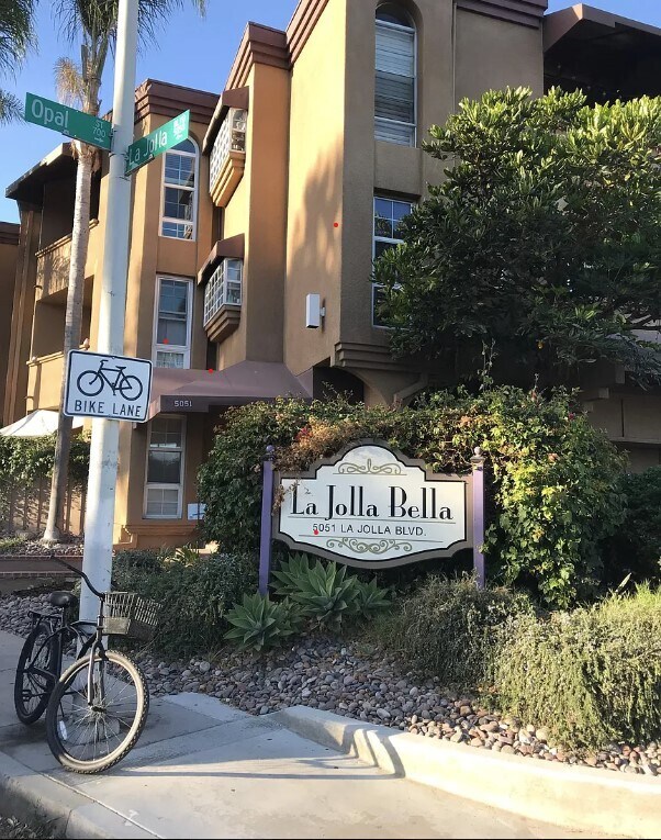 Primary Photo - 5051 La Jolla Blvd