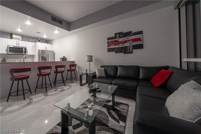 Building Photo - 4575 Dean Martin Dr