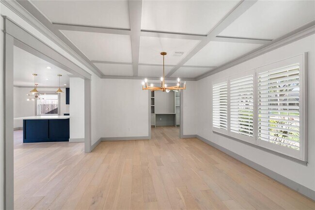 Building Photo - 1075 Curtin St