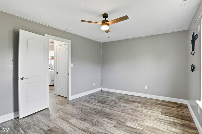 Building Photo - 12438 Hawks Landing Dr