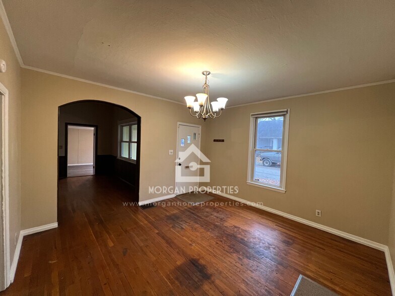 Building Photo - 501 Taylor St