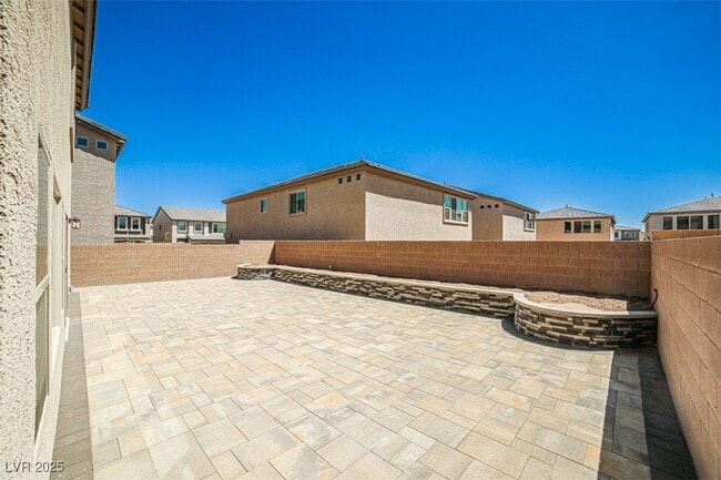 Building Photo - 7420 Legacy Pt St