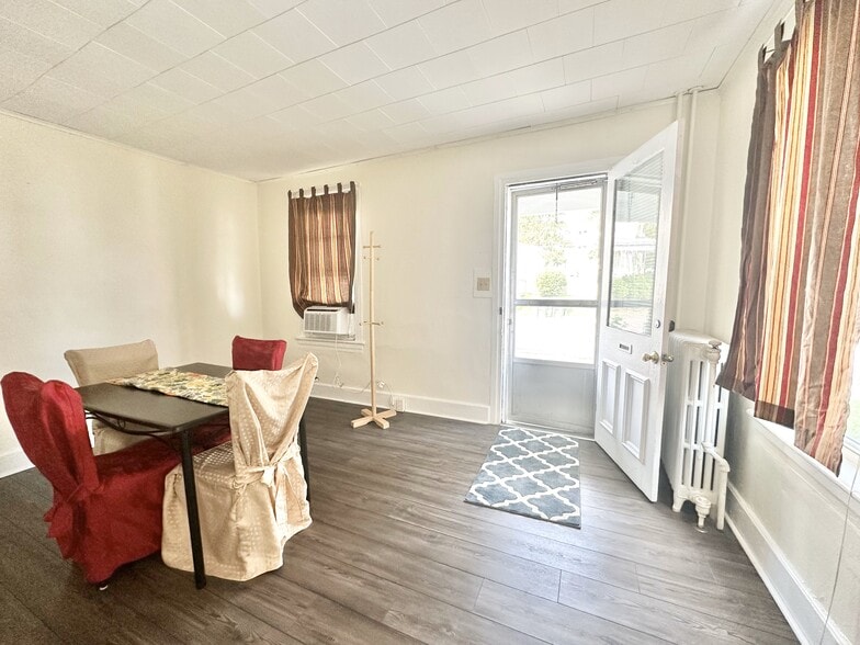 Building Photo - 1001 Cherry St