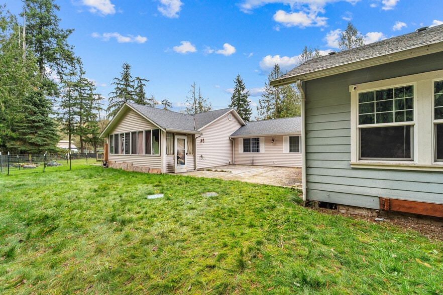 Building Photo - 31727 76th Ave NW