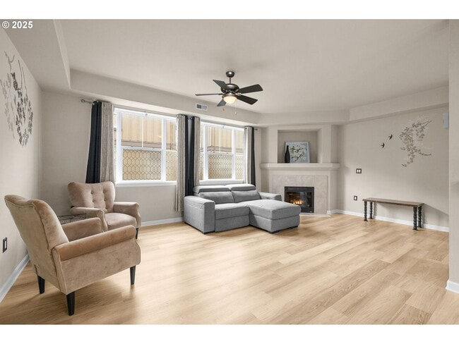Building Photo - Beautiful Newly Renovated Spacious 3 Bedroom Home!