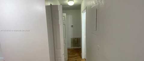 Building Photo - 1406 Arpeika St