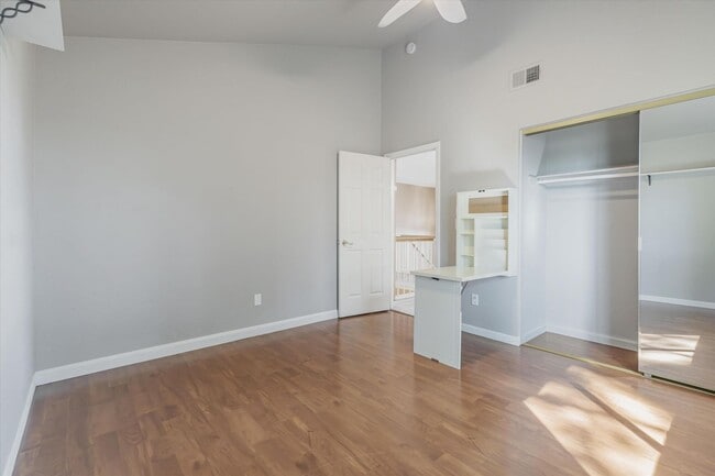 Building Photo - 4100 Diane Dr