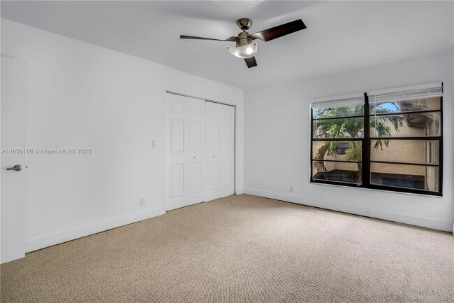 Building Photo - 2530 Coral Springs Dr