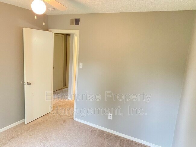 Building Photo - 3681 Barberry St