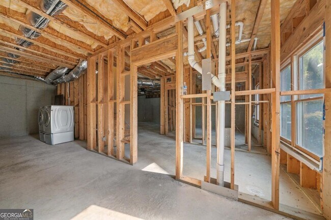 Building Photo - 2180 Hilltop Overlook Way