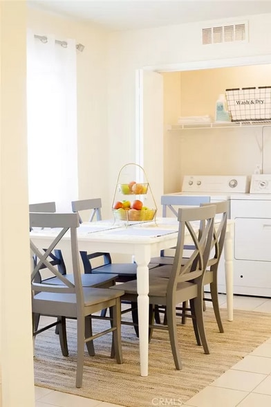 Building Photo - 600 Hosking Ave