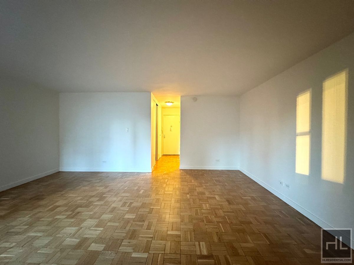 Building Photo - East 79th Street