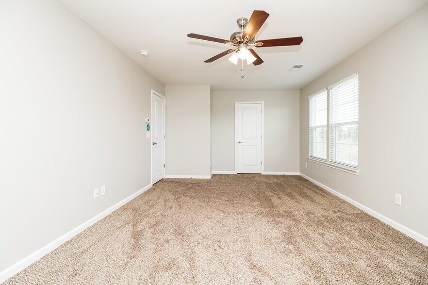 Building Photo - 2707 Candlewick Ct