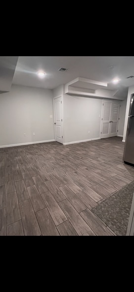 Building Photo - 241 Franklin St