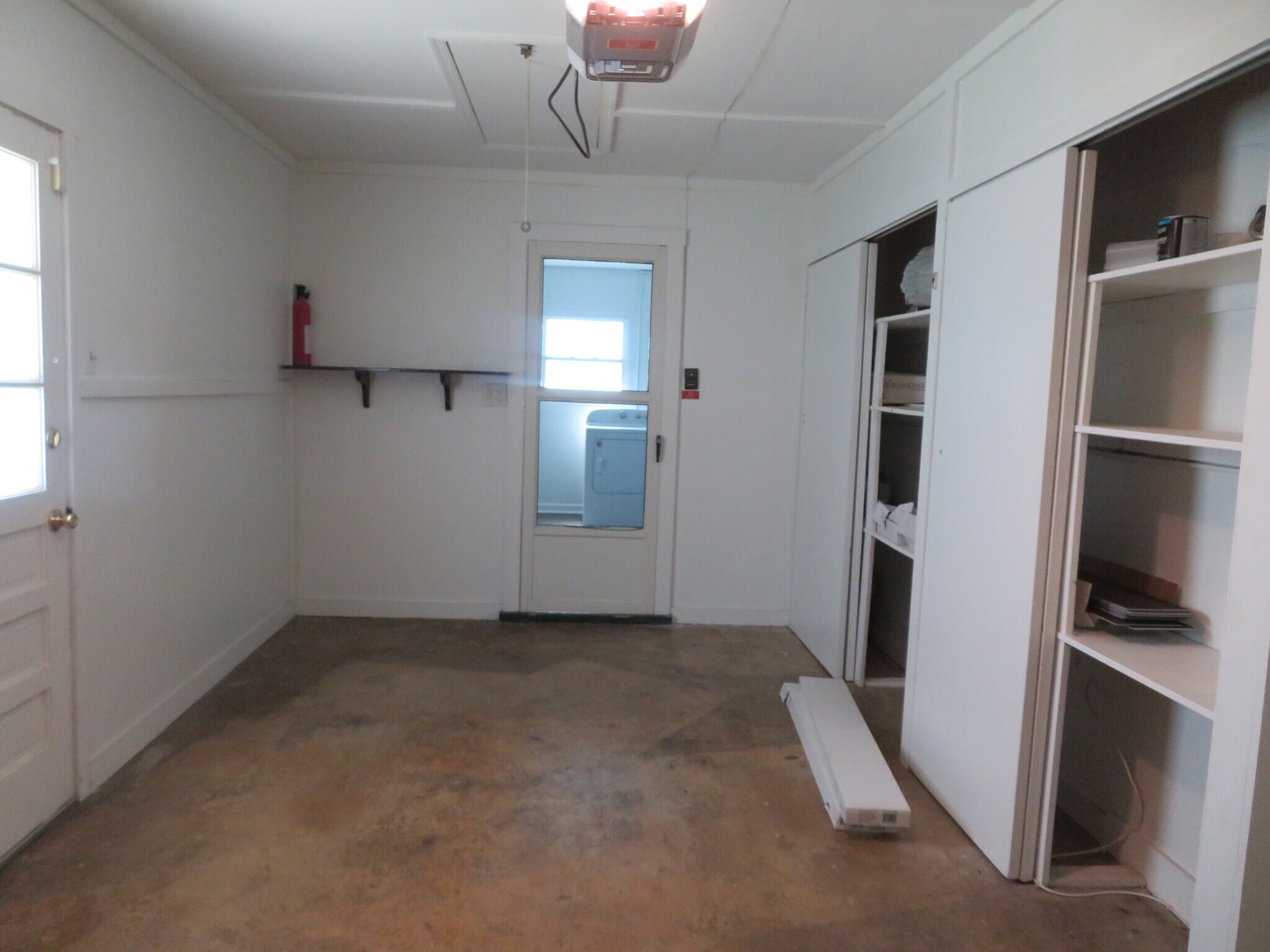 Building Photo - 7895 Pavilion Dr