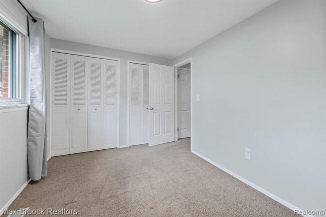 Building Photo - 44018 Bannockburn Dr