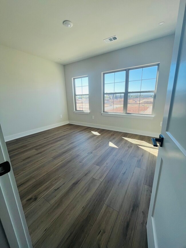 Building Photo - 2615 Wilkinson Pike