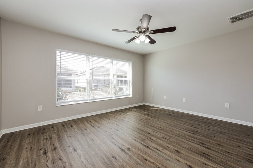 Building Photo - 809 College Chase Dr