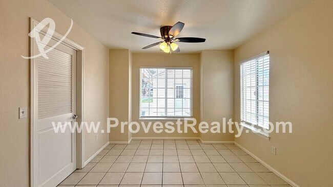 Building Photo - 14871 Apple Valley Rd