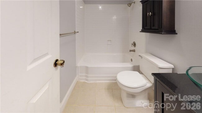 Building Photo - 13906 Glendevon Ct