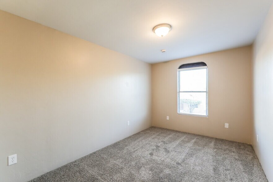 Building Photo - 6866 S Camino De Azar