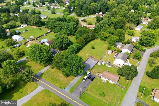 Building Photo - 306 Fegan Rd