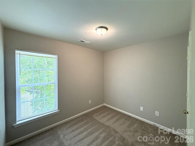 Building Photo - 1207 Joannas Ct