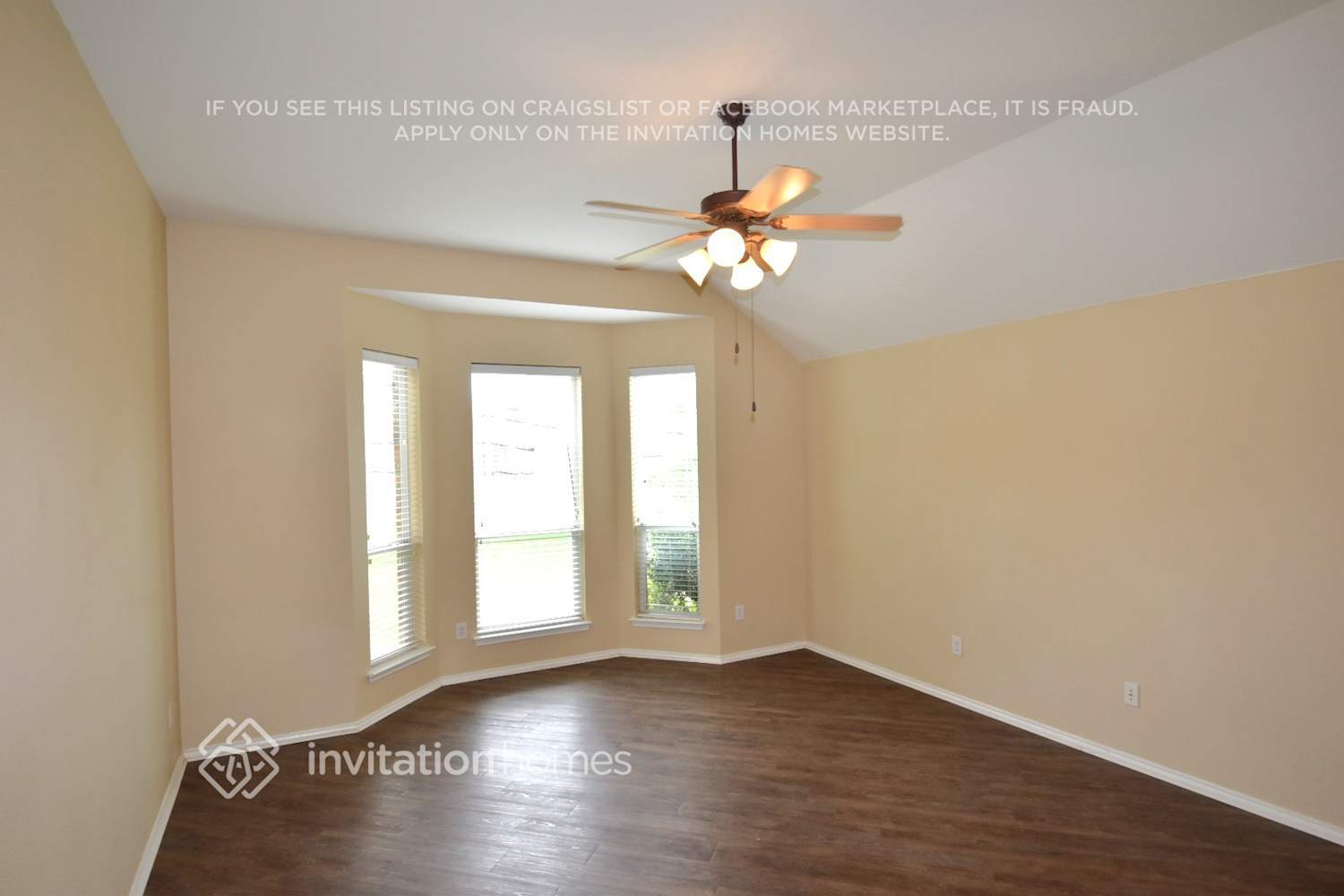 Building Photo - 113 Singletree Ln