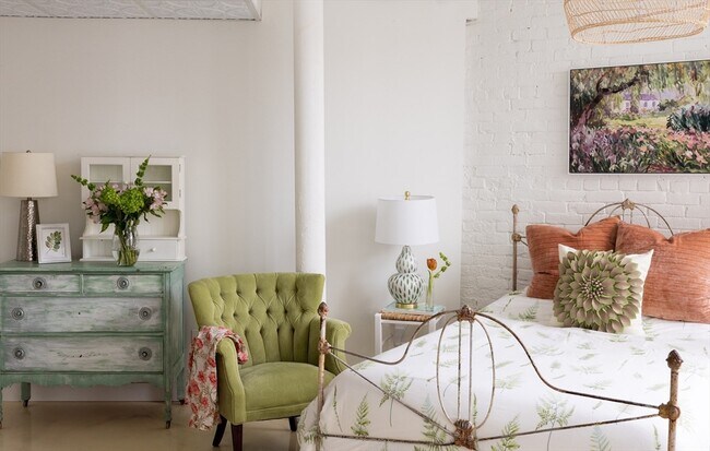 Building Photo - 200 Market St