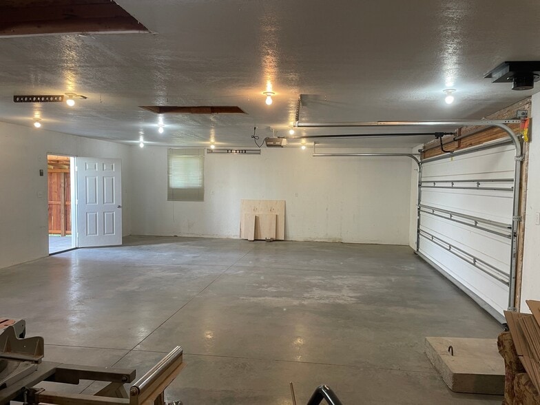 Building Photo - 5305 Brooklyn Ct
