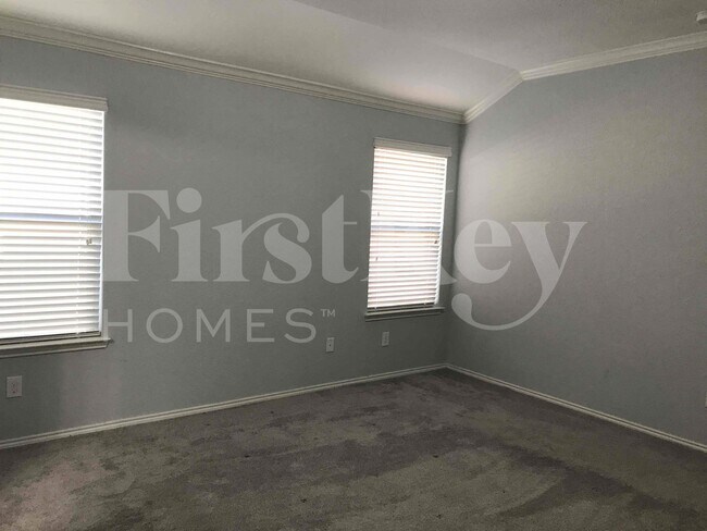 Building Photo - 264 Callaghan Dr