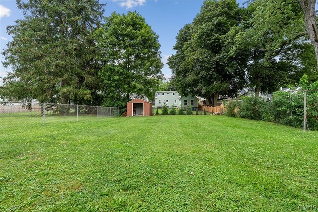 Building Photo - 211 Windemere Rd