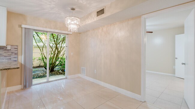 Building Photo - 3760 N Jog Rd