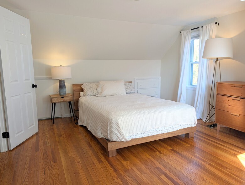 Building Photo - 56 Pilgrim Rd