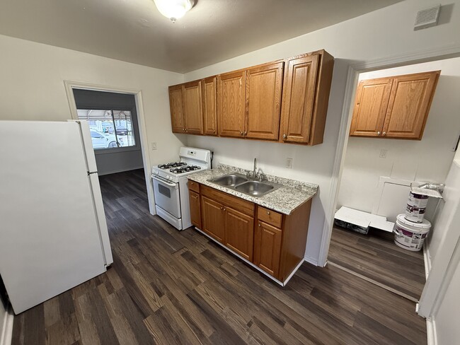 Building Photo - 13155 Sidonie Ave