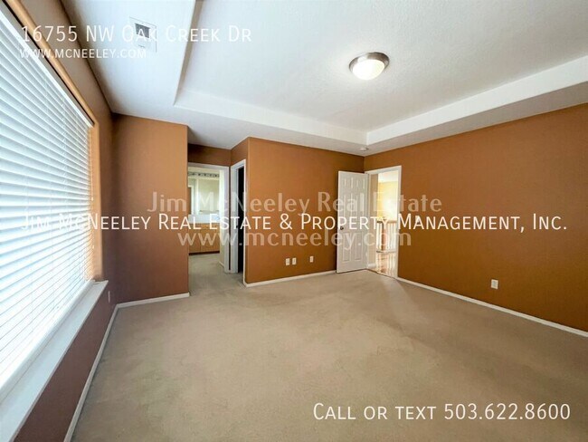 Building Photo - 16755 NW Oak Creek Dr
