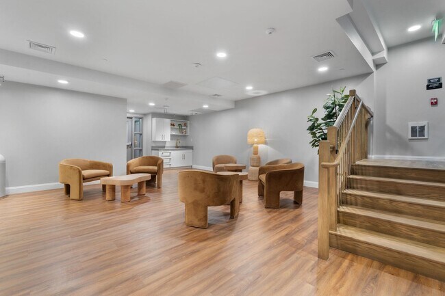 Building Photo - 99 Foundry Pl