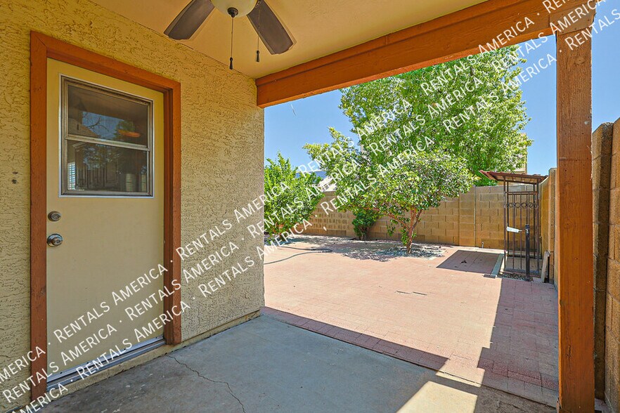 Building Photo - 10021 N 66th Ave