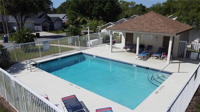 Building Photo - 2364 Paulette Dr