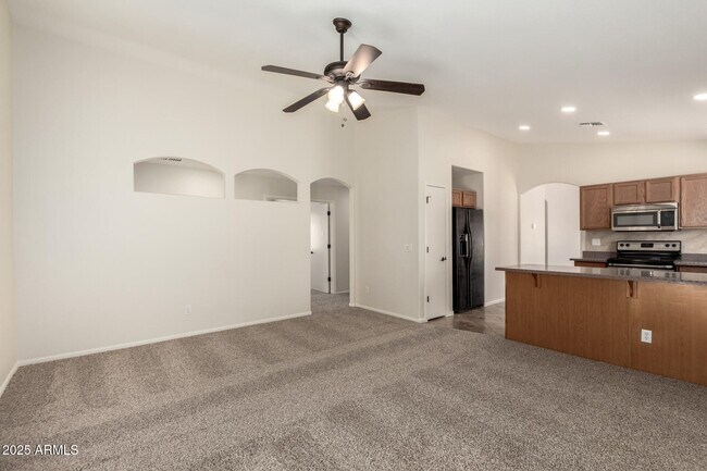 Building Photo - 40249 N Cassara Dr