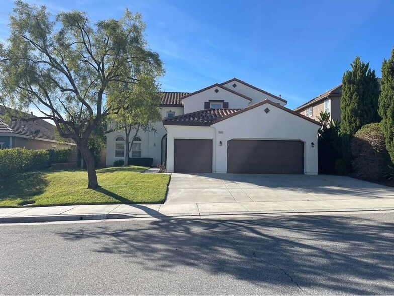 Primary Photo - 35655 Winkler St