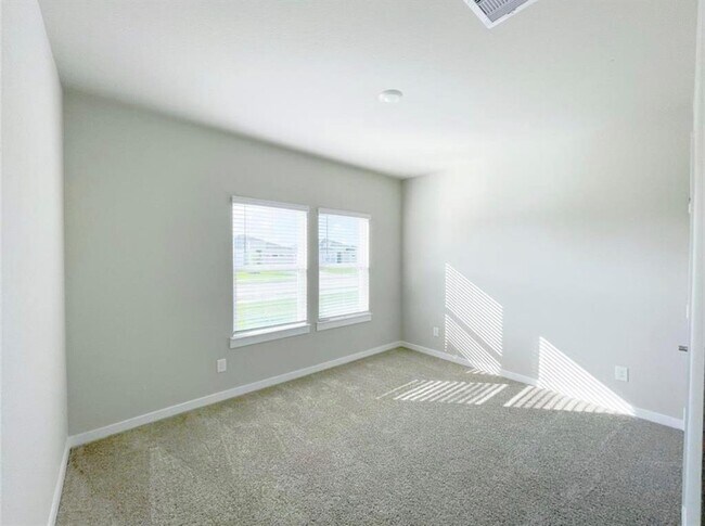 Building Photo - 28938 Yulee Mill Dr