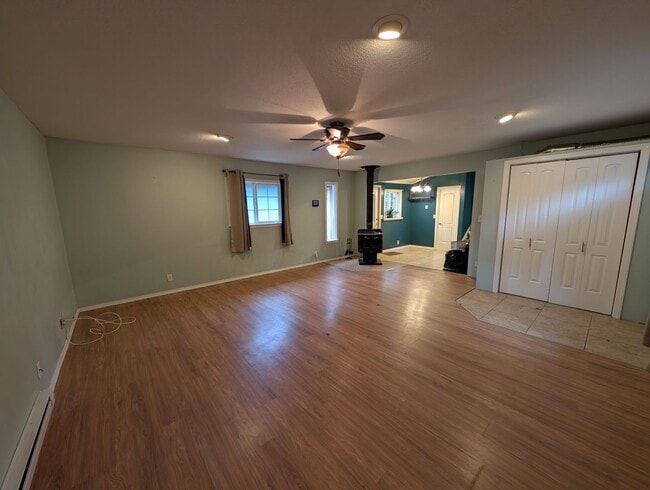 Building Photo - Livestock & Spring Garden Ready! 3 Bedroom Home for Rent in Port Orchard