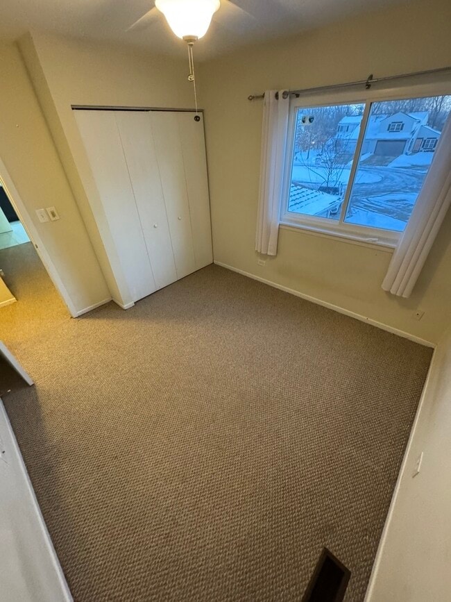 Building Photo - 448 Ferndale Ct