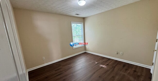 Building Photo - 3-bedroom house in Lawrenceville