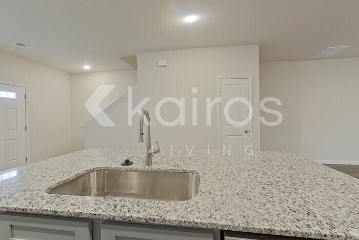 Building Photo - 2179 Banyon Cir